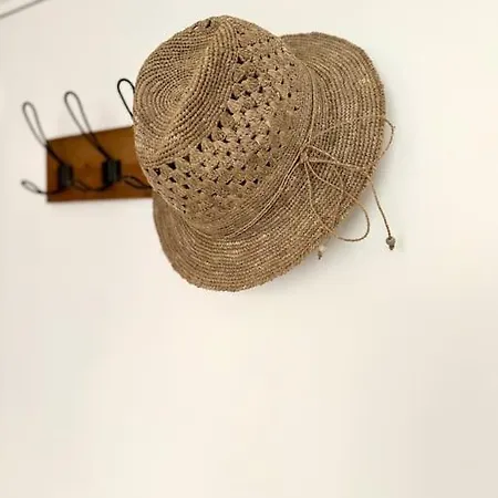 Un Nid Au Marché à *