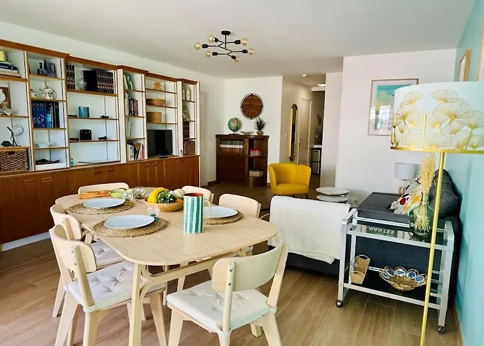 דירה Un Nid Au Marche A